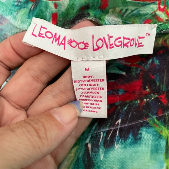 Leoma Lovegrove top depicting historic Route 41. - Picture 5 of 5